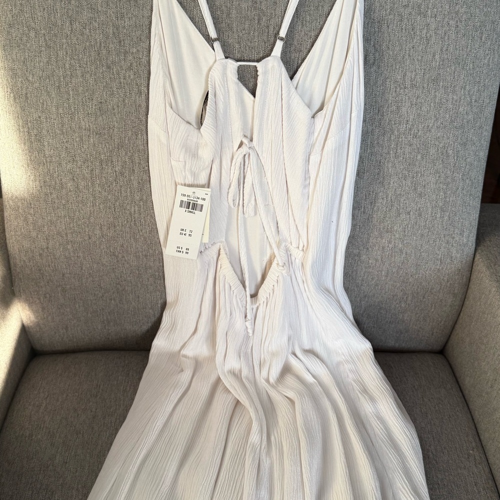 Super pretty A&F lined white summery dress - Picture 2 of 5
